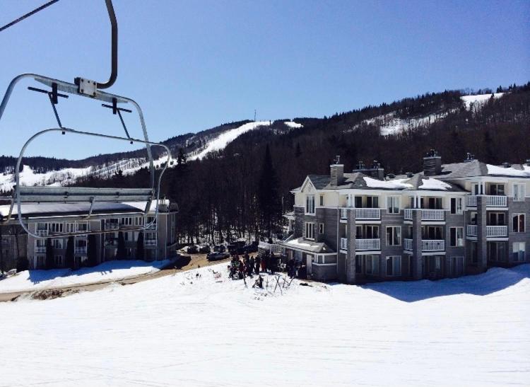 Condo Loft Ski In - Ski Out A Stoneham Εξωτερικό φωτογραφία